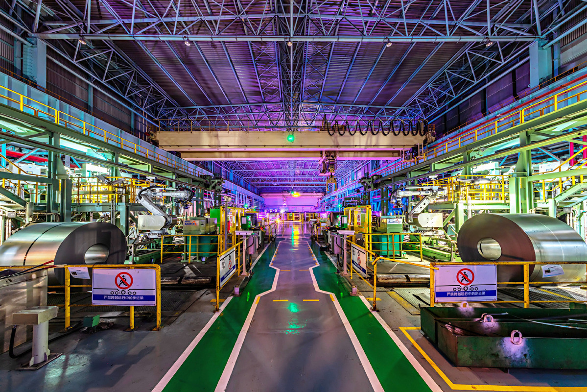 为宝钢股份有限公司下属各分厂提供各类  进口备品备件。